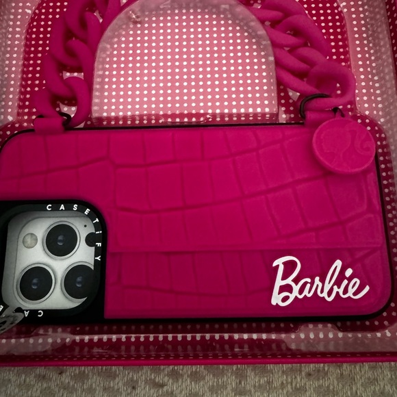 LIMITED EDITION BARBIE Phone Case w/Chain Handle, New In Box~BACK TO SCHOOL SALE - Picture 4 of 8